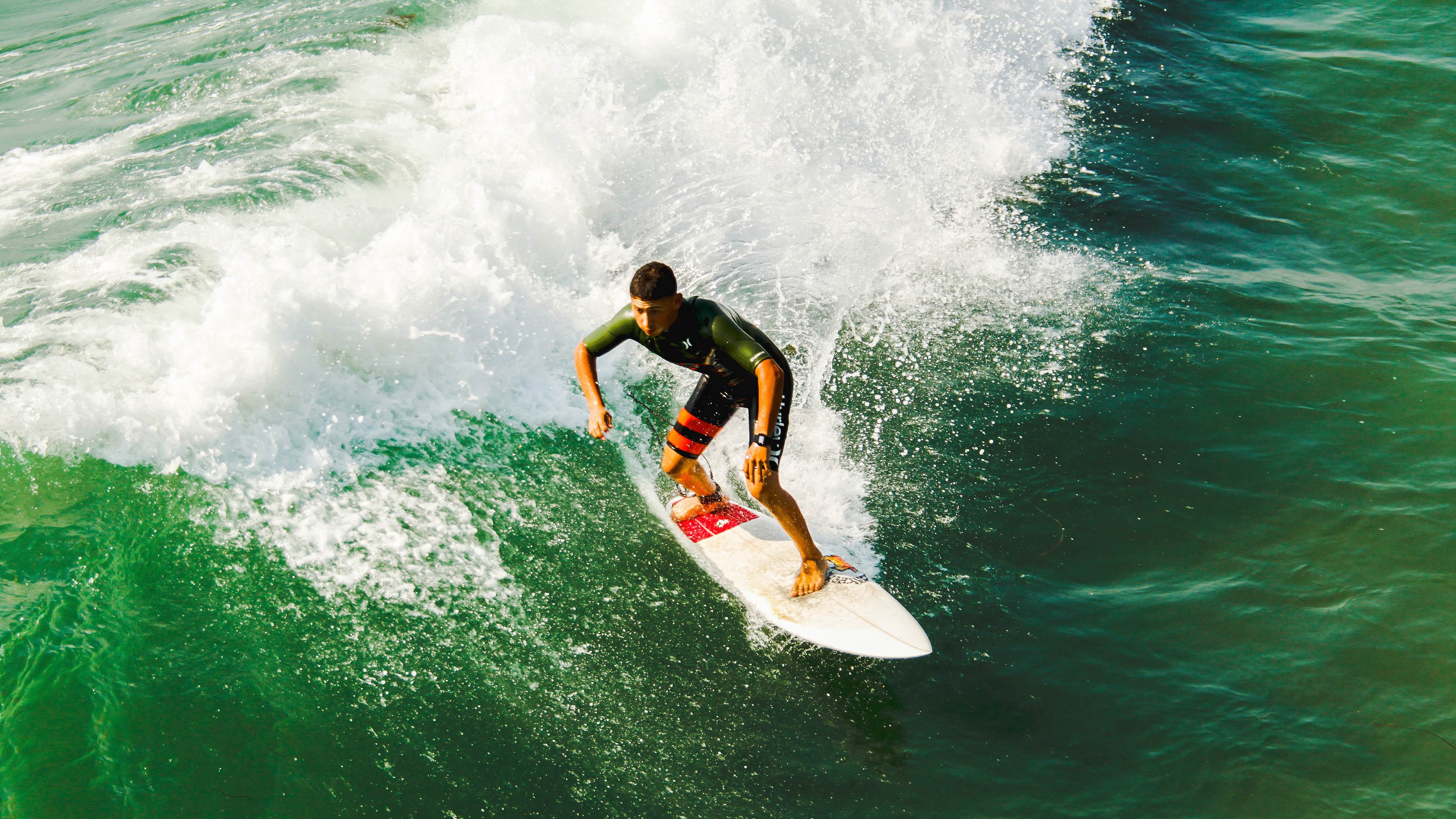 足球联赛最新战报